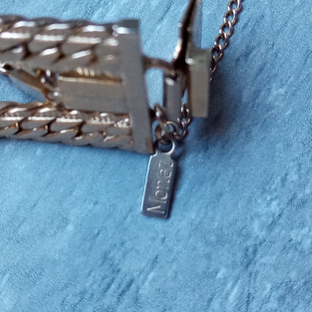 Monet Gold Tone Bracelet - Picture 6 of 8